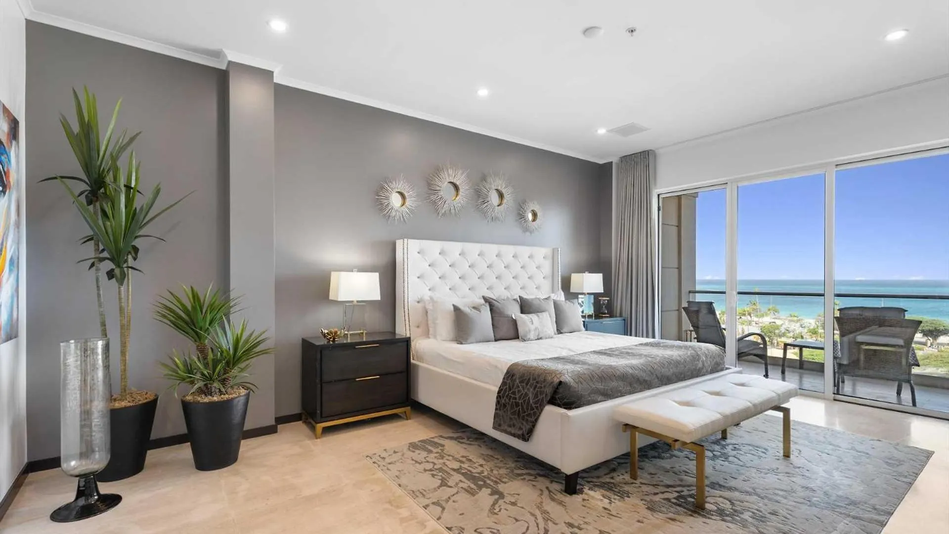 Beach View - Chic View Penthouse 3Br Condo - Lv603 Palm Beach
